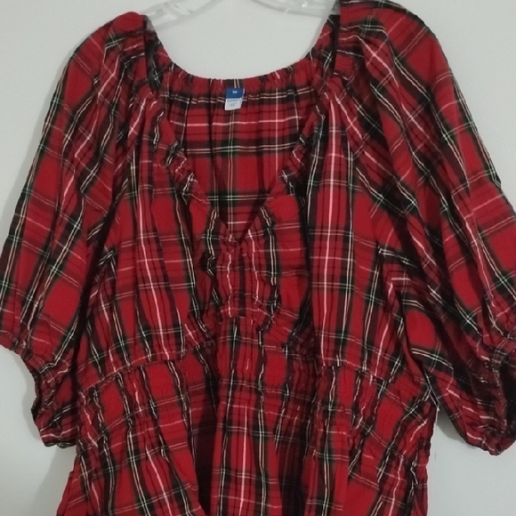 NWT Old Navy Red V Neck Plaid Preppy  Casual Peasant Style Top - Picture 2 of 10